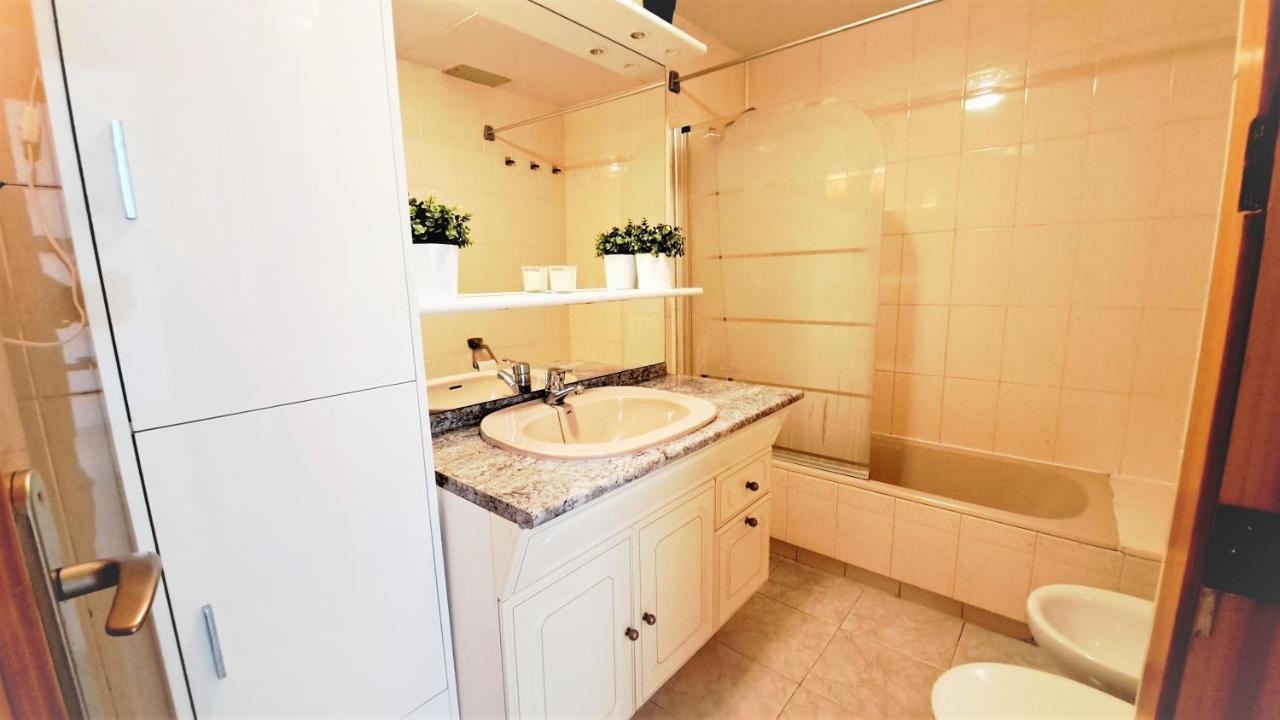 Apartamentos Navarra 07 Salou Bagian luar foto