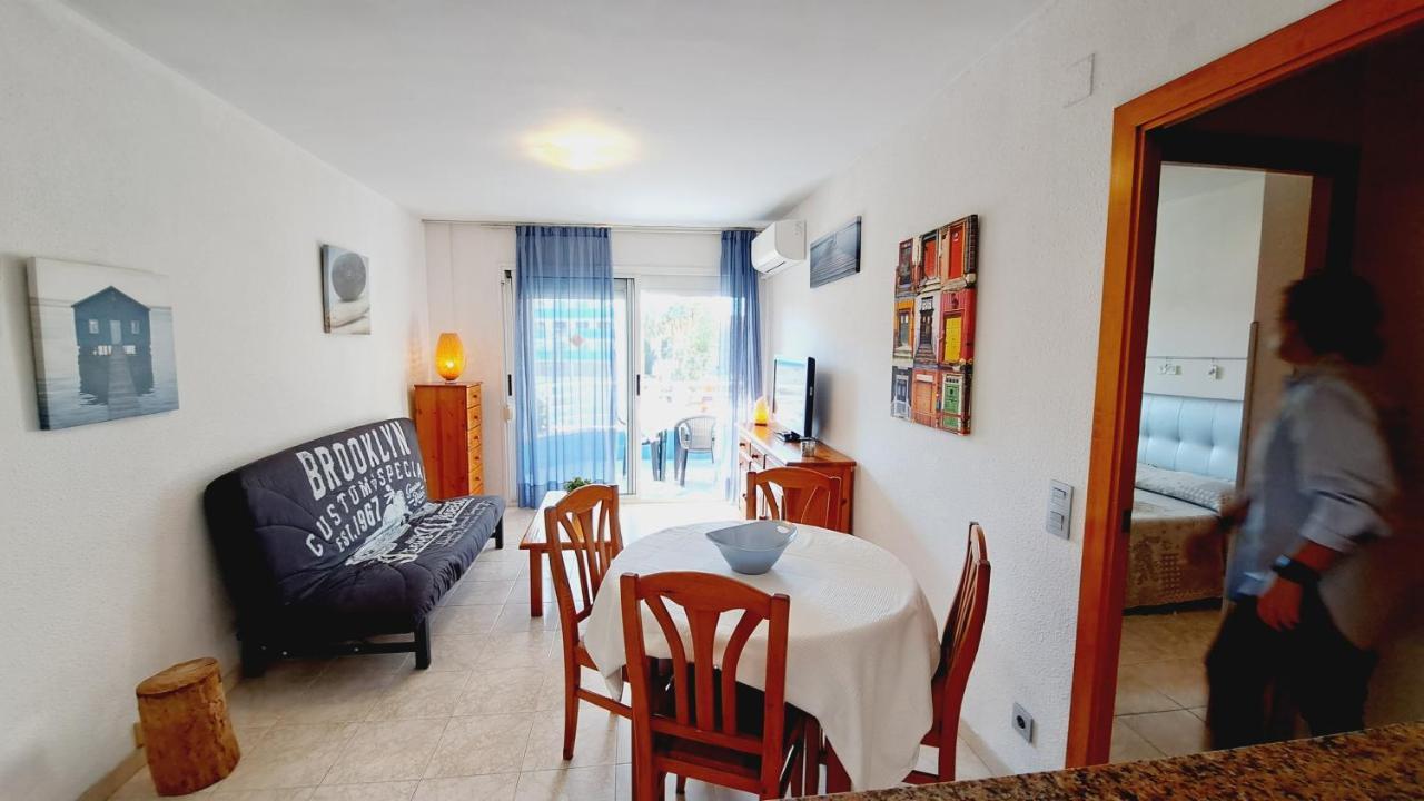 Apartamentos Navarra 07 Salou Bagian luar foto